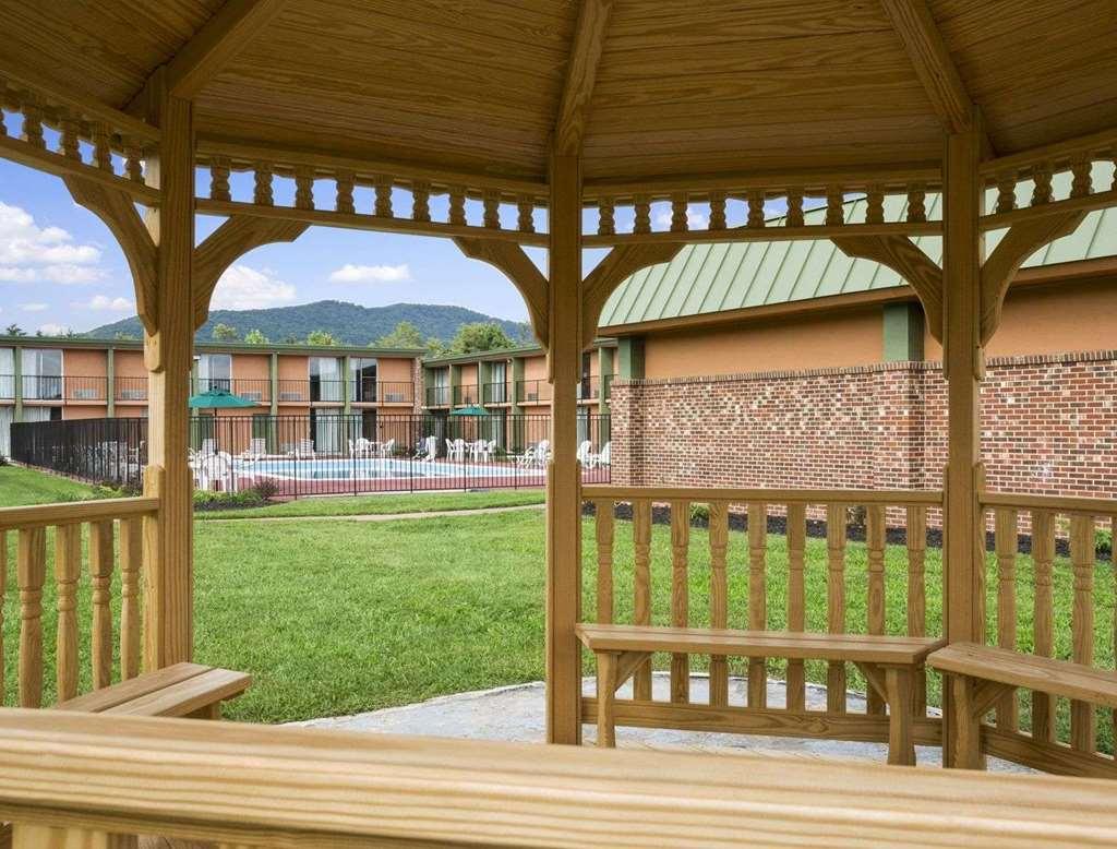 Отель Baymont By Wyndham Salem Roanoke Area Удобства фото
